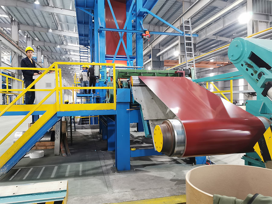 Boyalı sac (coil coating) üretim hattı